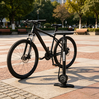Pompe à pied VTT Worldcycle D004 Mini 1-Way avec manomètre 160 PSI, cylindre en acier haute pression, gonfleur de pneus de vélo, base en plastique, valve Presta