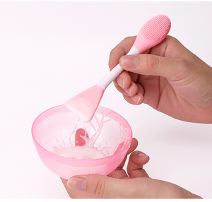 Brosse nettoyante visage 2-en-1 en silicone et applicateur de masque facial – Outil de spa - Product Image 2