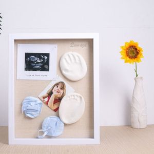 Caja de sombra de lino negro de 11x14 de alta calidad, huellas de recién nacidos personalizadas, marco de fotos de flores 3D, Kit de estampado de pies de bebé, venta al por mayor - Product Image 3