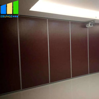 Cloison amovible en tissu de 85 mm avec cadre en aluminium |   Système mural amovible à suspension supérieure