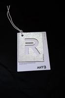 Étiquettes d'habillement en papier de luxe personnalisées avec logo pour vêtements, chaussures, sacs-Étiquettes de vêtement en papier de luxe personnalisées