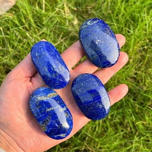 Venta al por mayor de piedras de palma de lapislázuli talladas vintage, artesanías de cristal natural para Feng Shui, budismo, gemas de hadas y amuletos. - Product Image 3
