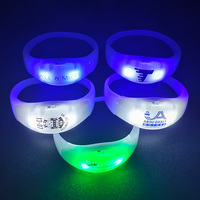 Bracelet de fête LED clignotante de concert personnalisé Bracelet LED clignotant activé par le son
