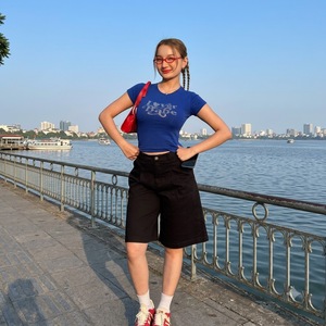 Utility Multi Pocket <b>Women</b> <b>Khaki</b> <b>Shorts</b> Durable Office Uniform Custom Apparel Sourcing Hub Vietnam Fast Lead Time - Product Image 1