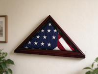 Boîte à drapeau triangulaire en bois pour drapeau funéraire ou de vétéran américain, cadre de présentation mural