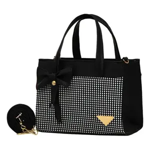 Bolso Tote Bandolera Blanco Fana Refined Lara Cuadri Estilo Bohemio Minimalista para Temporada de Otoño e Invierno para Damas - Product Image 3