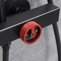 Système de douche moderne pour salle de bain, noir mat, avec jet de pluie rouge, mitigeur thermostatique en laiton à poignée unique et barre coulissante