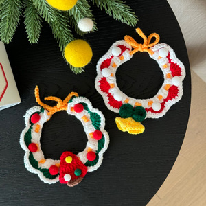 Collier de Noël pour animaux de compagnie (chats et chiens), clochettes du Père Noël, bavoirs de rennes, écharpes tricotées, e-commerce transfrontalier - Product Image 1