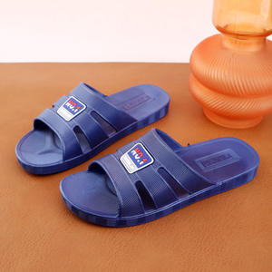 Chaussons d'hôtel pour hommes - Été, semelle souple, antidérapants, résistants à l'usure, légers, couleur unie, chaussures de bain à enfiler - Product Image 6