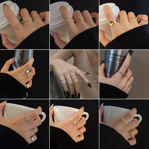 Ins tide-Anillo de perlas de alta sensibilidad para mujer, conjunto femenino de perlas con personalidad, estilo retro - Product Image 2
