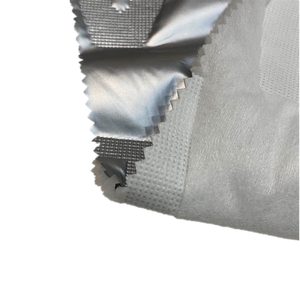Ультразвуковая стеганая ткань для пуховика 50D <span class=keywords><strong>Pongee</strong></span> с серебряным покрытием - Product Image 1