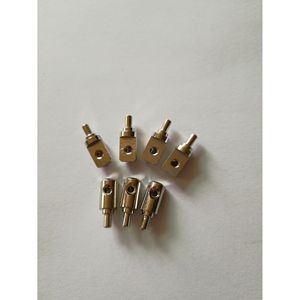 Piezas de Conexión de Cobre, Tuercas Hexagonales con Postes Roscados, Especificaciones Personalizables para Aplicaciones Electrónicas - Product Image 1