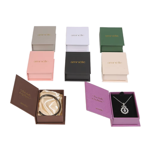 Caja Magnética de Lujo para Joyería, 8 Colores Opcionales, Logotipo Personalizado Estampado para Colgante, Pulsera, Estuche de Regalo para Boda - Product Image 1