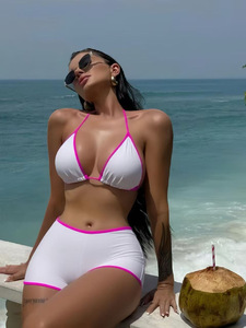 Ensemble de maillots de bain pour femmes, vêtements de plage, haut dos nu à bretelles + <span class=keywords><strong>short</strong></span>, style <span class=keywords><strong>maillot</strong></span> de bain léger, <span class=keywords><strong>maillot</strong></span> de bain de plage - Product Image 2