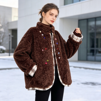 Manteau en fausse fourrure pour femme, style Teddy Bear, veste courte en peluche, veste chaude d'hiver, veste décontractée avec boutons colorés