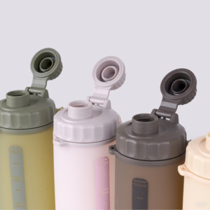 Bouteille d'eau en silicone écologique de 600 ml, portable pour le sport, le camping en plein air, sans BPA, avec couvercle souple – Vente en gros directe - Product Image 2