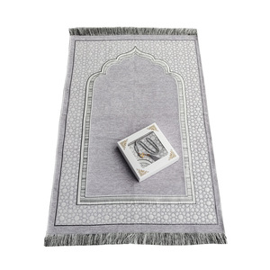 Tapis <span class=keywords><strong>de</strong></span> prière musulman avec 99 <span class=keywords><strong>perles</strong></span> <span class=keywords><strong>de</strong></span> tasbih, tapis <span class=keywords><strong>de</strong></span> prière en chenille douce, pliable, Janamaz, tapis <span class=keywords><strong>de</strong></span> prière portable, <span class=keywords><strong>perles</strong></span> <span class=keywords><strong>de</strong></span> prière islamiques - Product Image 4
