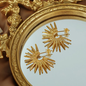 Sunflower Pattern Hoop <b>Earrings</b> 18K Gold Plated Zinc Alloy Party Statement Jewelry Geometric Design Stainless Steel <b>Posts</b> - Product Image 3