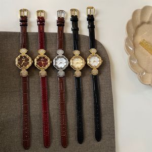 Montre à quartz vintage IEKE Little Camellia, montre rétro de <span class=keywords><strong>cour</strong></span>, montre pour femmes sertie de diamants, <span class=keywords><strong>petit</strong></span> cadran en nacre, fabricant - Product Image 5