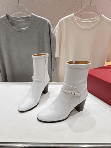 Botines con Tacón de Bloque y Correa con Hebilla, con Cremallera Lateral para Mujer, para Uso Diario Formal y Estilo Urbano, Estilo Valentino - Product Image 4