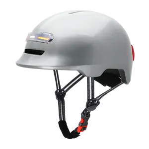 Auriculares con altavoz para desplazamientos urbanos bicicleta BT inteligente AI casco inteligente monopatín Scooter eléctrico casco con luz de señal de giro