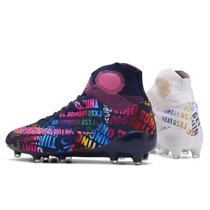Bottes <span class=keywords><strong>de</strong></span> football pour hommes, chaussures <span class=keywords><strong>de</strong></span> football à pointes hautes <span class=keywords><strong>de</strong></span> couleur vive, chaussures d'entraînement pour jeunes <span class=keywords><strong>de</strong></span> grande <span class=keywords><strong>taille</strong></span> - Product Image 3