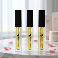 Vente en gros Tubes de rouge à lèvres en plastique carrés personnalisés 5ml Tubes de brillant à lèvres carrés vides Boîtes pour emballage cosmétique