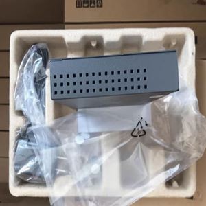 สวิตช์เปลี่ยนสายเคเบิล Tl-sg5210 จัดส่งรวดเร็วผ่าน FedEx หรือ DHL - Product Image 1