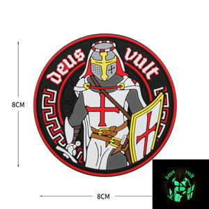 Spot <span class=keywords><strong>Deus</strong></span> Vult Crusader PVC Silicone Brassard 3D Moral Badge Patch avec pour joint adhésif souple Taille personnalisable écologique - Product Image 6