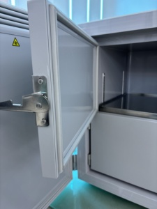 Congélateur ultra-basse température Midea -86 degrés 108L avec isolation VIP+LBA pour laboratoire biologique et usage médical - Product Image 3