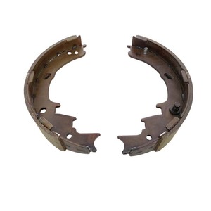Plaquettes de frein pour chariot élévateur Doosan Daewoo Clark 8034579 utilisées pour la réparation de machines à chariot élévateur diesel - Product Image 1