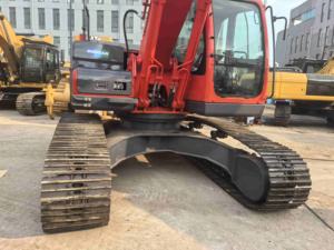 Excavatrice sur chenilles d'occasion DOOSAN DX225LC modèle 2016 avec POMPE ORIGINALE pour travaux de construction - Product Image 6