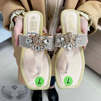 Nouveaux styles décontracté mode femmes diamant femmes sandales et pantoufles porter des tongs en gros Babouches Femme tendance