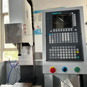 Machine de perçage et de taraudage à colonne carrée DK(S)3025 / DK(S)3030 avec tête multi-broches en option - Product Image 3