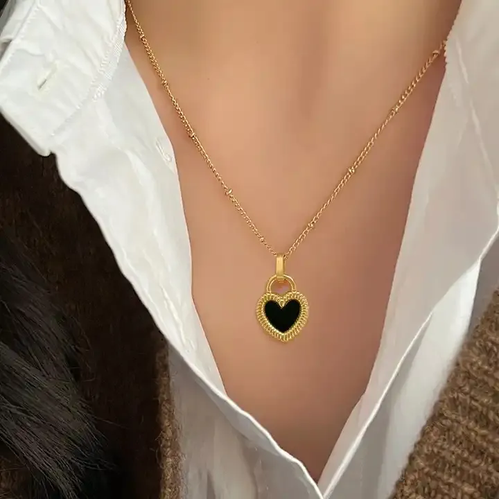 18K Gold Plated Fashion Shell Love Heart Pendant 316L Stainless Steel Tarnish Free Necklace For Women