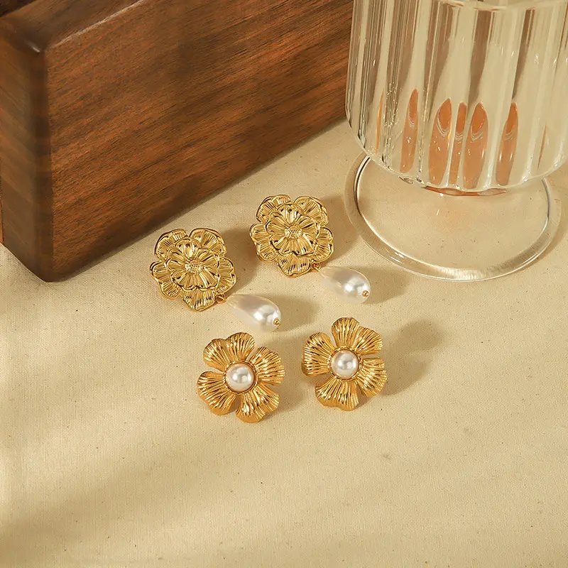 Orecchini floreali in stile Vintage con finte perle 18K placcato oro reale orecchini floreali per donna 2024 estate orecchini