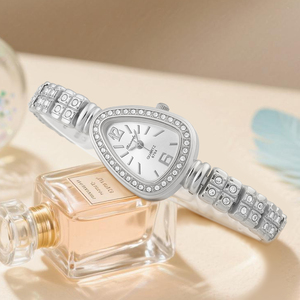 W025 2026 Dernières Montres de Luxe à Quartz pour Femmes avec Cadran Triangulaire en Alliage et Design Diamanté - Product Image 6