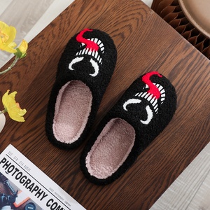 Pantuflas Venom de <span class=keywords><strong>Anime</strong></span> Americano, Bordadas, con Suela de TPR Antideslizante, Duraderas, Cálidas y Peludas para Hombre y Mujer - Product Image 1