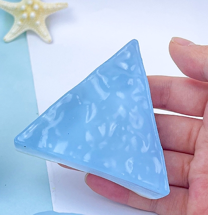 20756-Squishy triangle sel de mer transparent