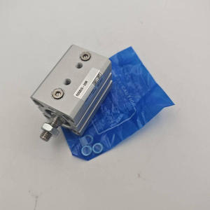 Cilindro Delgado Original-SMC RDQB20-20M con Amortiguador - Product Image 3