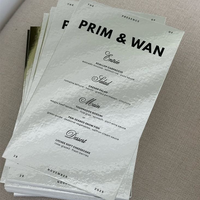 Cartes de menu de mariage très demandées, motif personnalisé, forme rectangulaire, papier artistique holographique métallisé, lettrage en relief