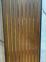 Plafonds modernes isolés en PVC, grille de plafond à dix rainures, laminage à fil doré, insonorisant, ignifuge, imperméable, pour salon