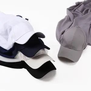 Sciarpa di perle solide e berretto da baseball in cotone in un set di berretti da 2 pezzi per le donne nuovo set di moda foulard