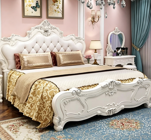 Letto Matrimoniale/Queen Size in Legno Massello Intagliato Stile Europeo Moderno, Lusso Leggero, con Cornice a Cassettone, per Camera da Letto Principale - Product Image 1