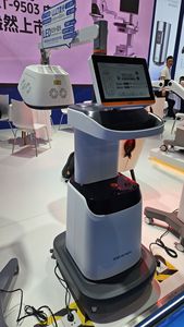 Dispositivo de Tratamiento Capilar KN-8000A3 con Terapia Láser LLLT Multifunción para el Crecimiento del Cabello y el Cuidado Capilar en Casos de <span class=keywords><strong>Alopecia</strong></span> Androgenica - Product Image 3