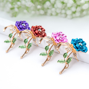 Flower Ladies Brooch, Alloy Gold-Plated Diamond Three-Leaf Rose Corsage, <b>Wedding</b> <b>Accessories</b> - Product Image 6