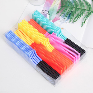 Peines de plástico de un dólar, alisadores de pelo, herramientas de belleza, peines de plástico de colores A9, 1 yuan. - Product Image 5