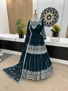 สินค้ามาใหม่ที่งดงามออกแบบล่าสุด Lehenga Choli พร้อม Dupatta สําหรับงานแต่งงานและงานรื่นเริงในราคาที่ต่ํากว่าคุณภาพสูง - Product Image 4