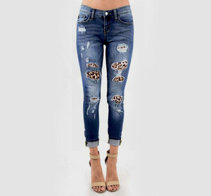 Parches de leopardo elásticos de alta calidad para mujer, pantalones vaqueros ajustados rasgados elásticos, ropa de calle de lápiz vaquero de cintura media de talla grande - Product Image 1