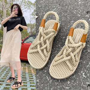 2026 estate nuove scarpe da erba fatte a mano <span class=keywords><strong>sandali</strong></span> da <span class=keywords><strong>donna</strong></span> <span class=keywords><strong>corda</strong></span> di canapa tessitura Internet rosso Versatile all'aperto <span class=keywords><strong>sandali</strong></span> da spiaggia romani <span class=keywords><strong>donna</strong></span> - Product Image 1